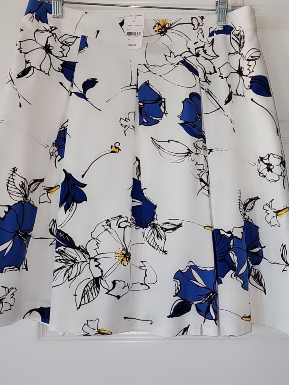 BROOKS BROTHERS PLEATED SKIRT